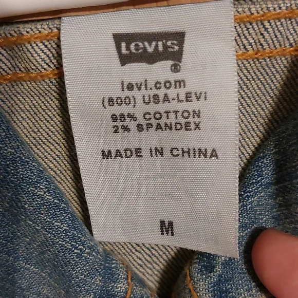 Vintage Levi's Cropped Trucker Jacket - Picture 6 of 6